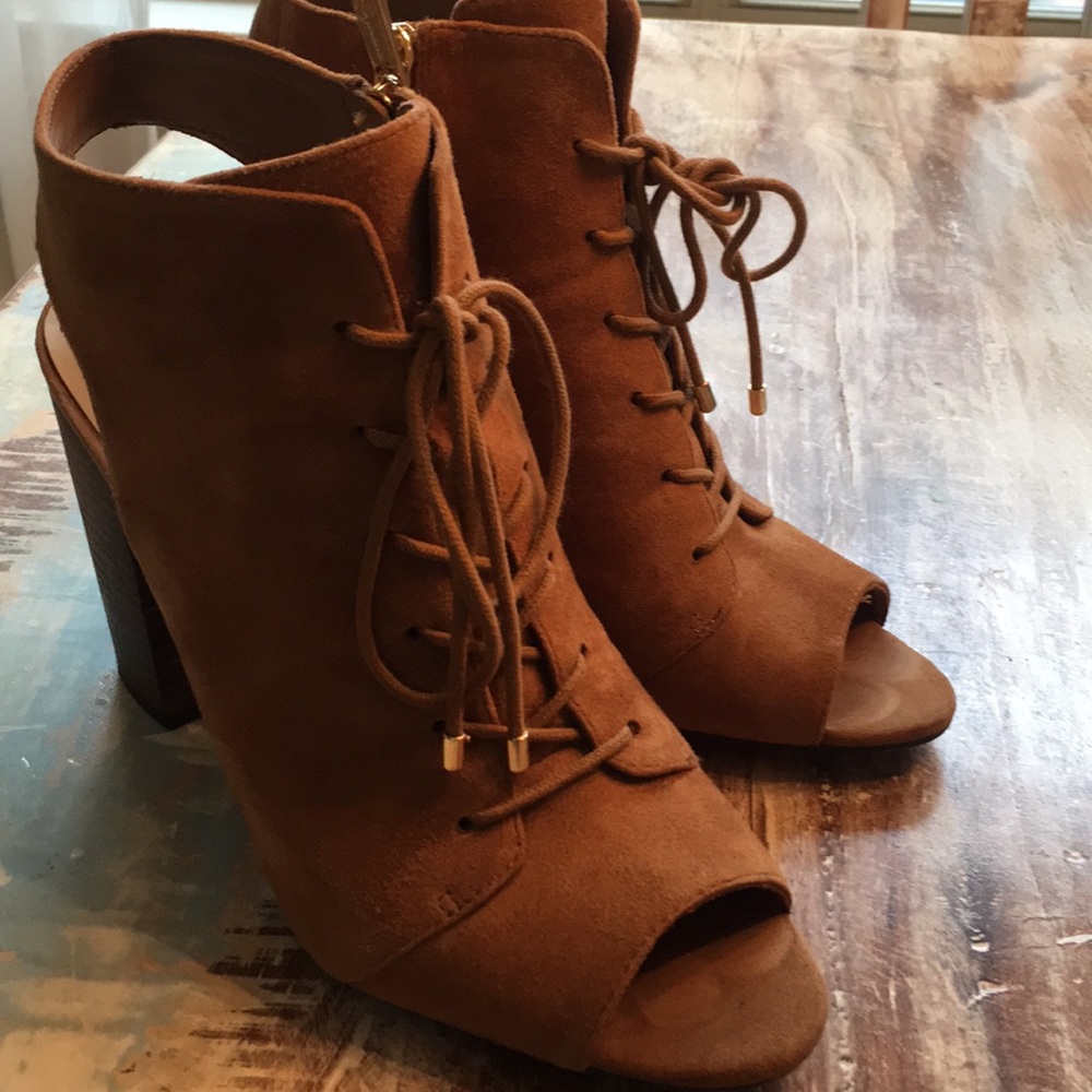 Jessica Simpson suede peep toe heels